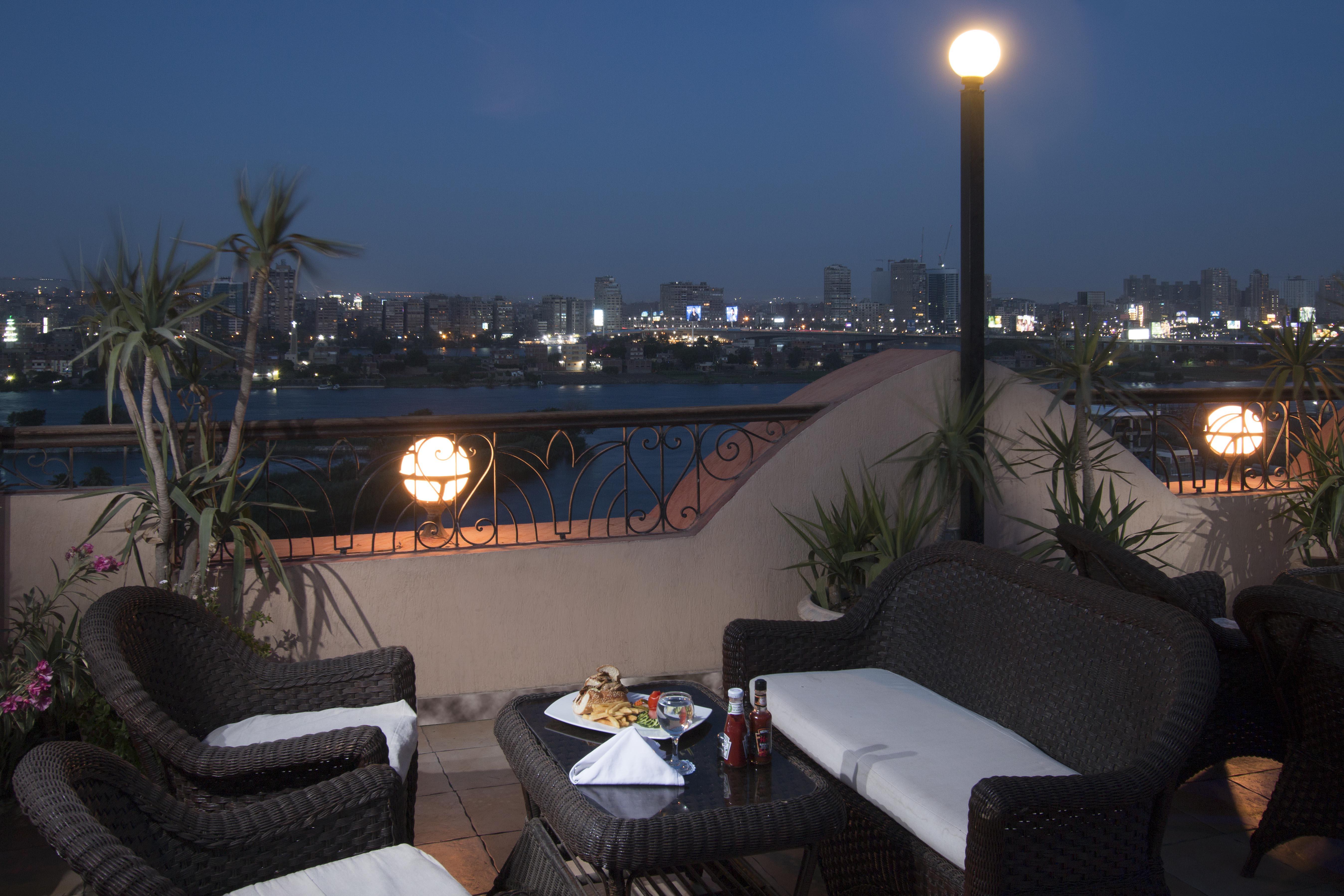 Swiss Inn Nile Hotel Giza Екстериор снимка