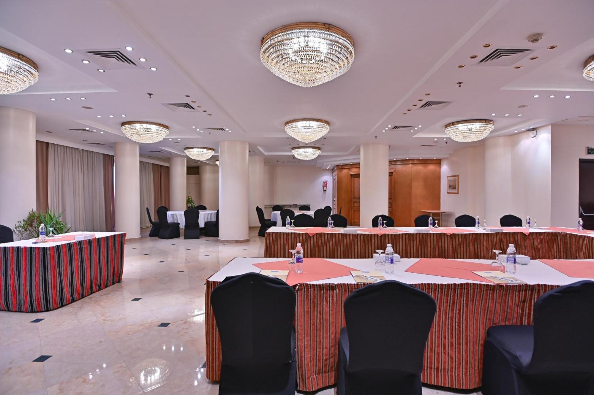 Swiss Inn Nile Hotel Giza Екстериор снимка