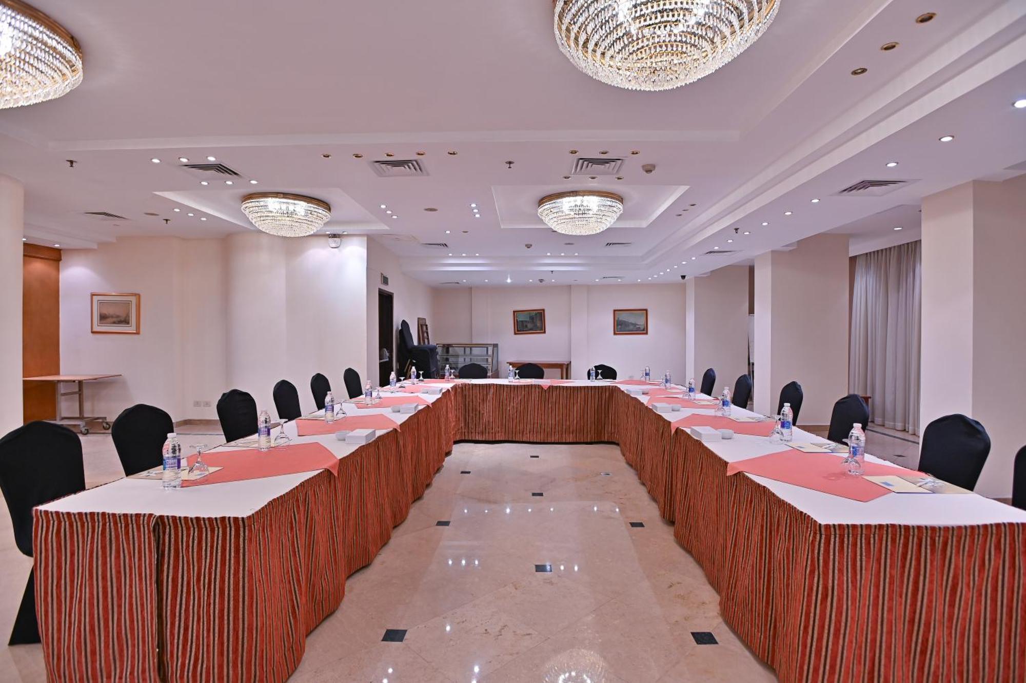 Swiss Inn Nile Hotel Giza Екстериор снимка