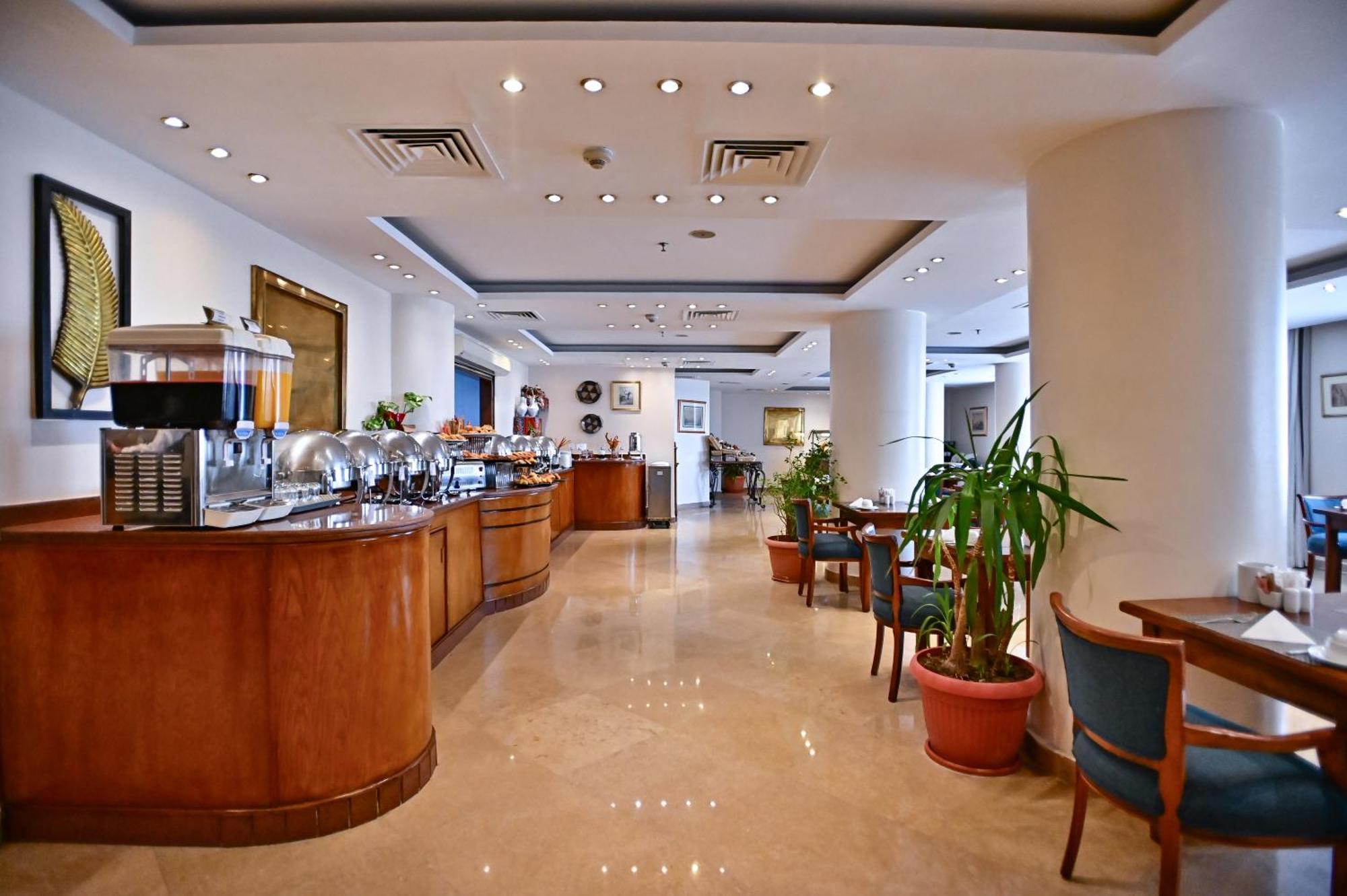 Swiss Inn Nile Hotel Giza Екстериор снимка