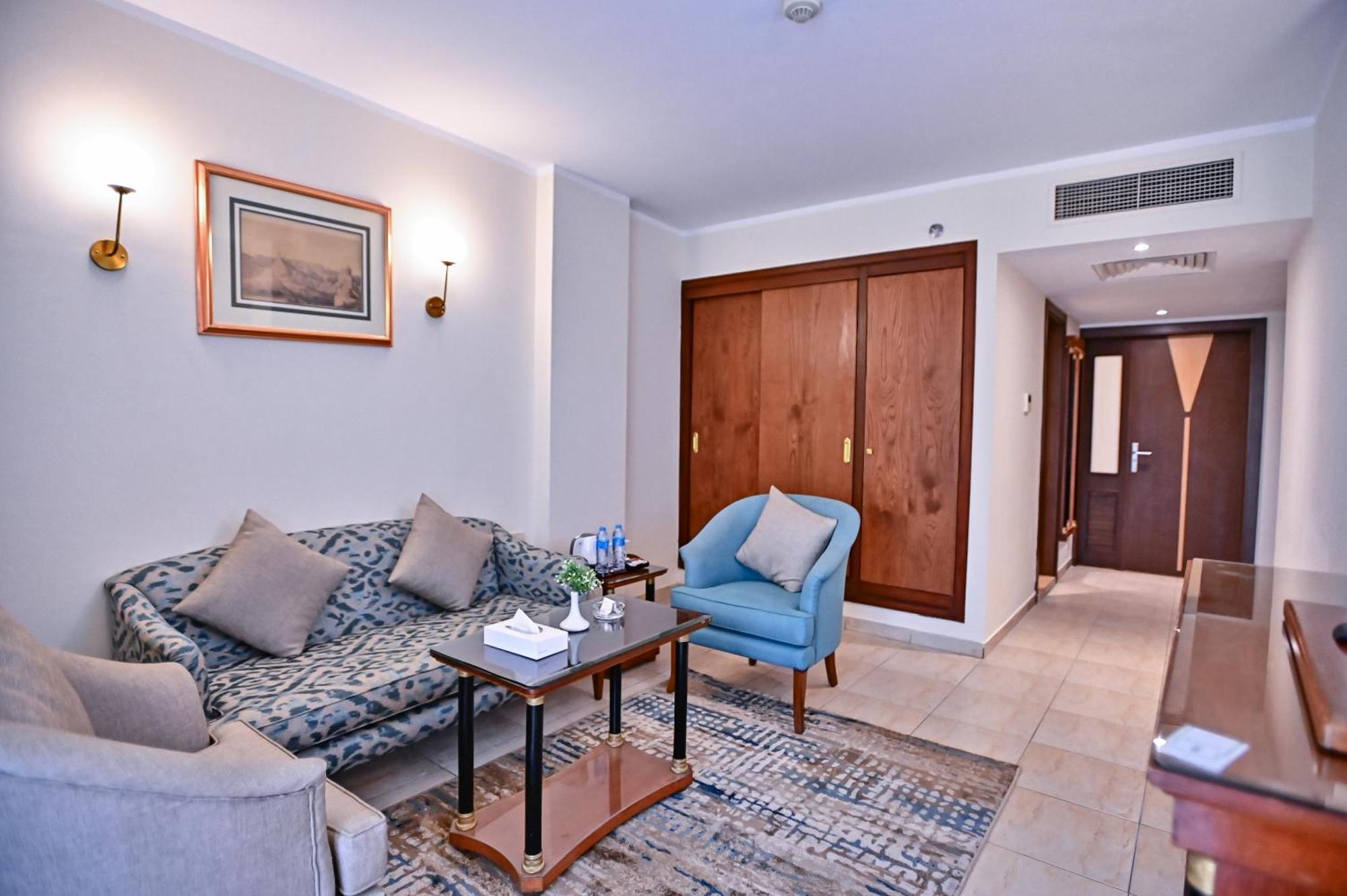 Swiss Inn Nile Hotel Giza Екстериор снимка